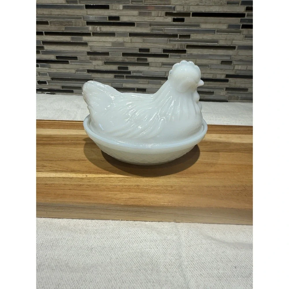 Vintage Set Of 2 Milk Glass Chicken Hen on Nest EVC Candy Dish Hazel Atlas?